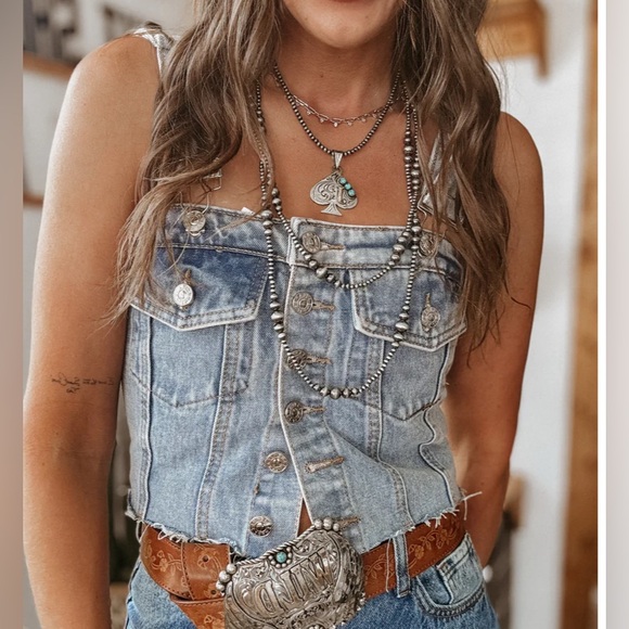 NWT Cropped Raw Cut Button Up Overall Strap Denim Top Adjustable Strap Smocked - Picture 4 of 9